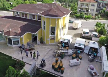 PASVAK İLE BAŞKA HAYATLAR DA VAR