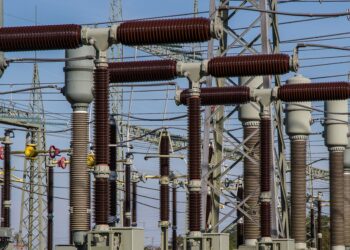 Elektrik Dağıtım Şebekelerinde Tehlike Belirleme ve Risk Değerlendirmesi